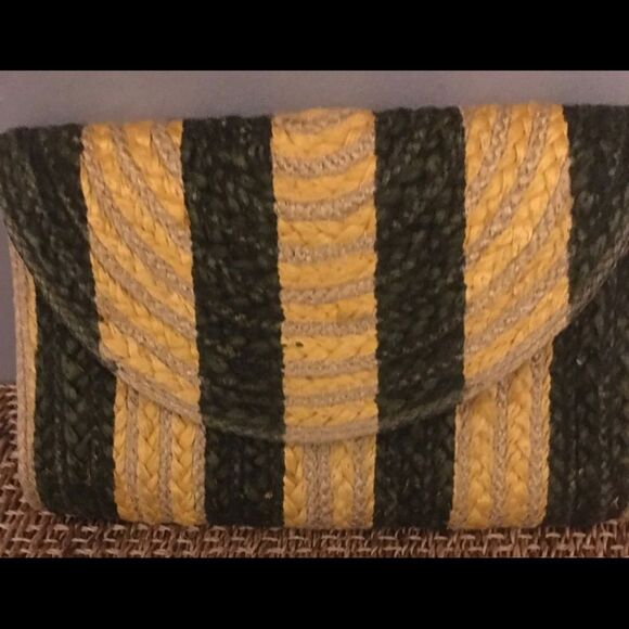 Universal Thread Flap Wooven Pouch - Picture 2 of 5